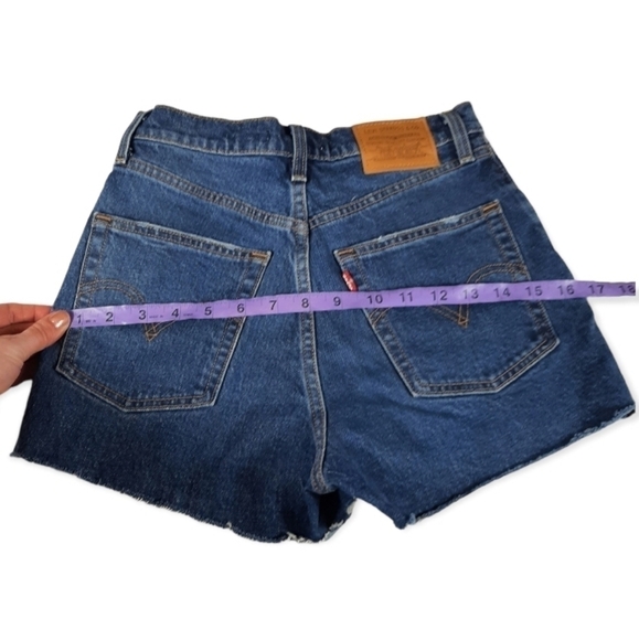 Levi's Ribcage Denim Shorts High Rise Buttonfly Distressed Size 25​​​​​​​​​​​​​ - Picture 11 of 14